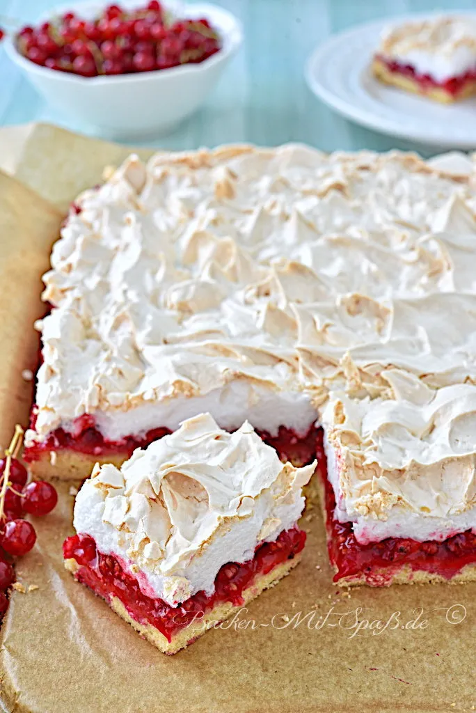 Johannisbeerkuchen mit Baiser