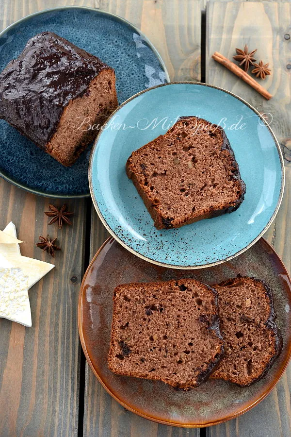 Gewürzkuchen mit Buttermilch und Konfitüre