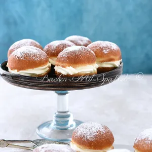 Krapfen mit Sahnefüllung