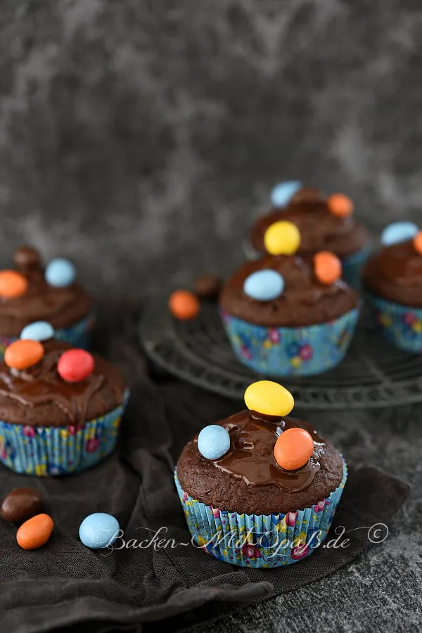 Piñata Muffins