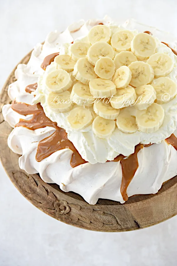 Banoffee Pavlova