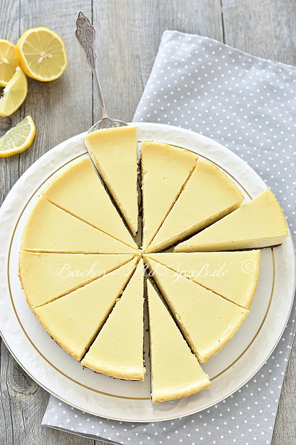 Zitronen-Käsekuchen mit gezuckerter Kondensmilch