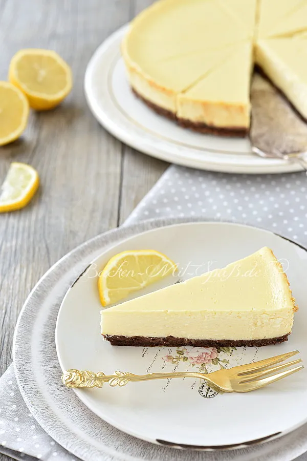 Zitronen-Käsekuchen mit gezuckerter Kondensmilch