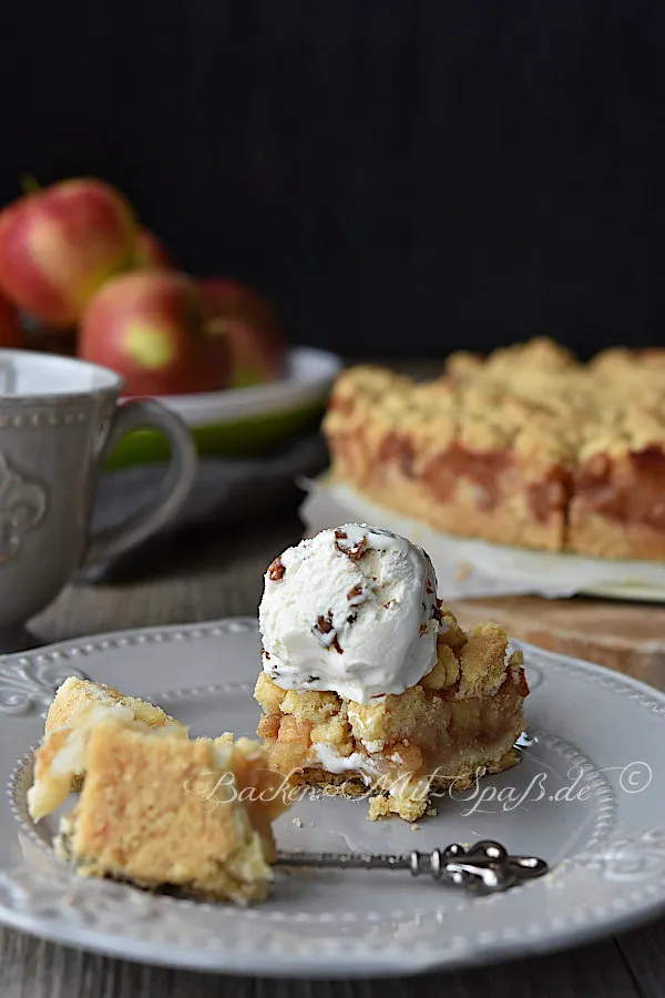 Apfelkuchen mit Streuseln (ohne Ei)