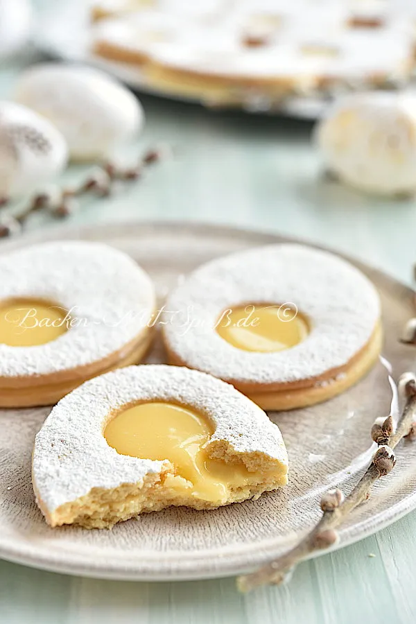 Ostereier-Kekse mit Lemon Curd