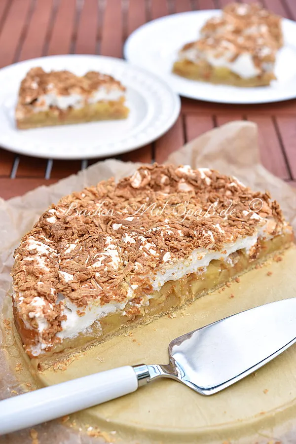 Glutenfreier Apfelkuchen mit Baiser und Streusel