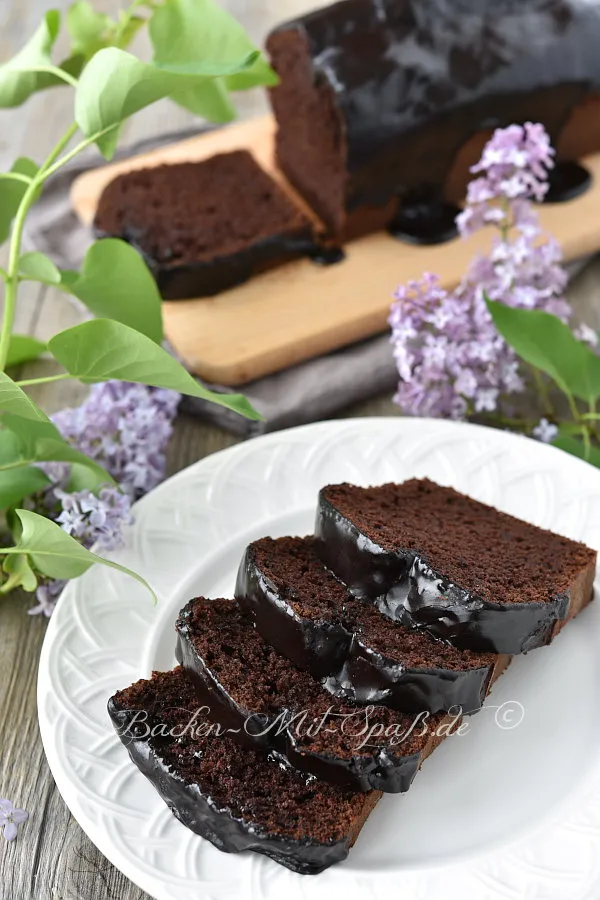 Schokokuchen mit Pflaumenmus