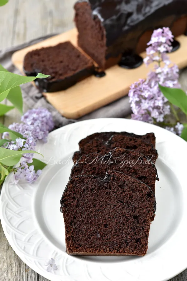 Schokokuchen mit Pflaumenmus