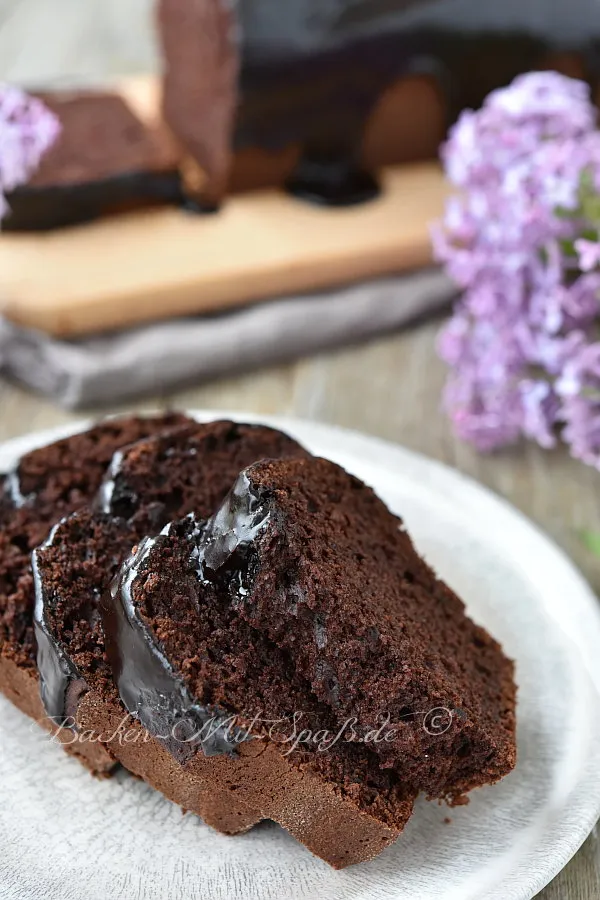 Schokokuchen mit Pflaumenmus