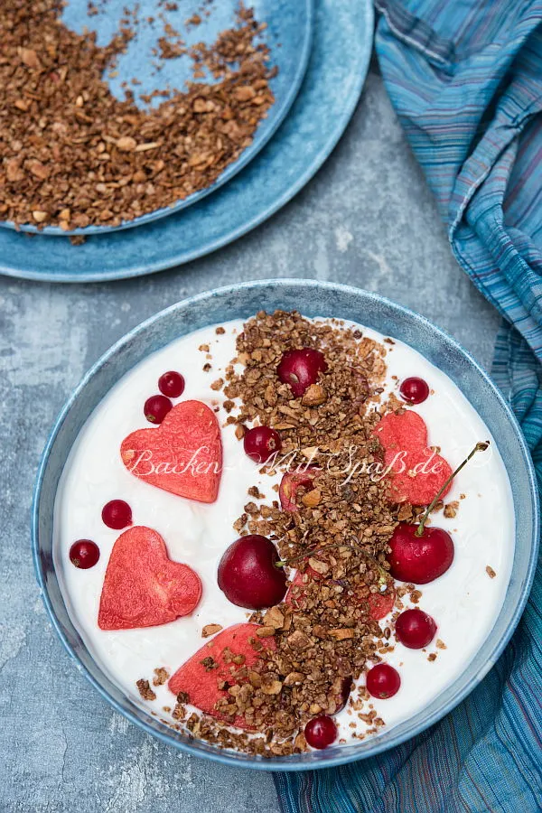 Knuspermüsli aus verschiedenen Flocken