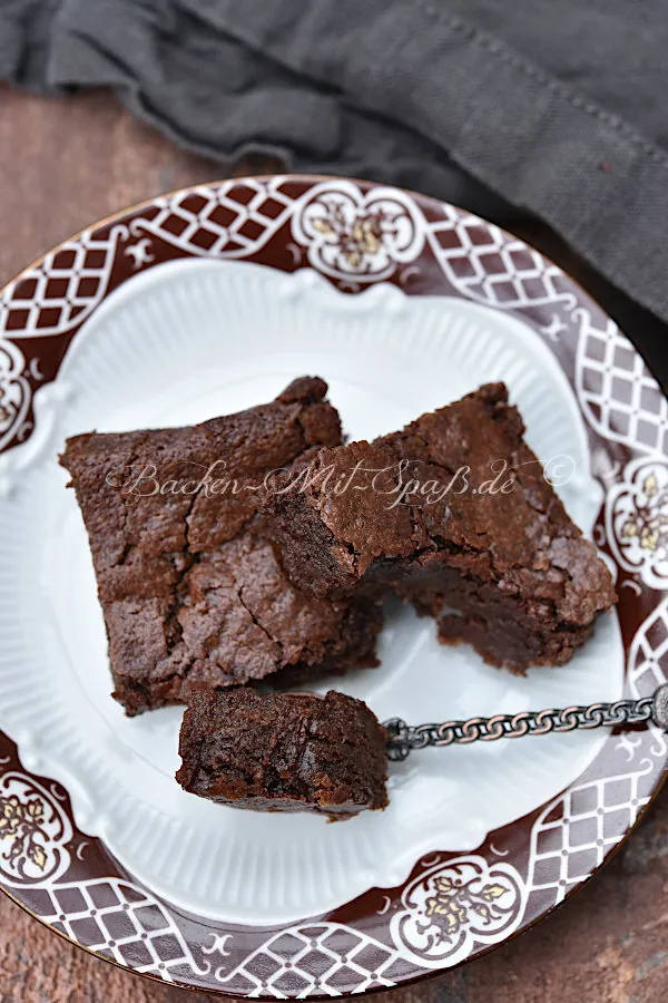 Kokos-Brownies (gluten-, laktose- und eifrei)