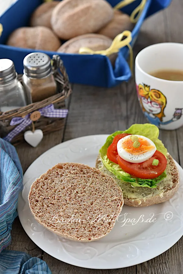 Weizenvollkornbrötchen