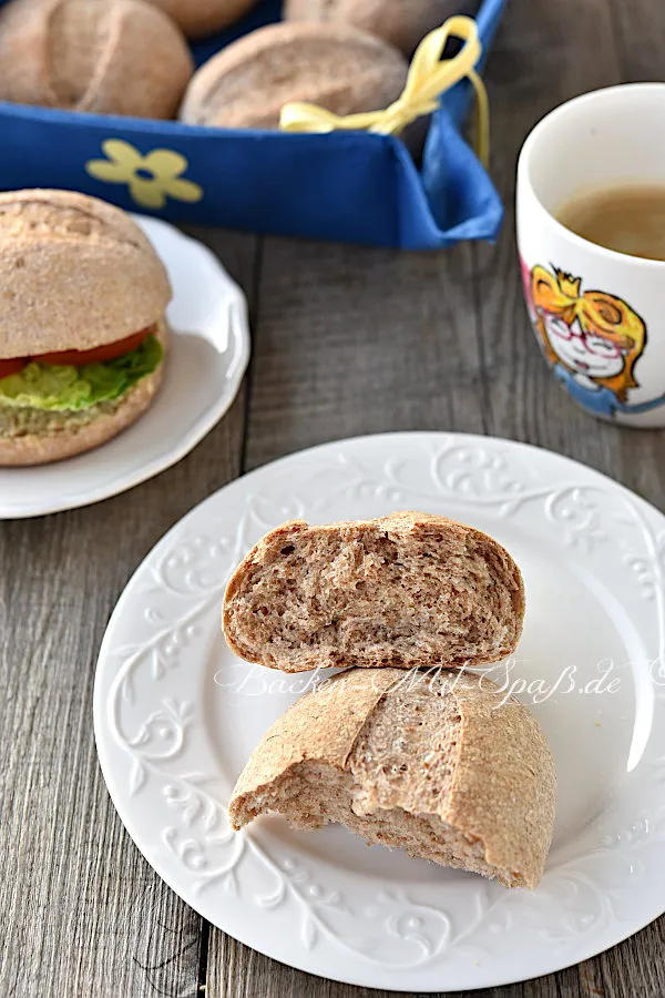 Weizenvollkornbrötchen