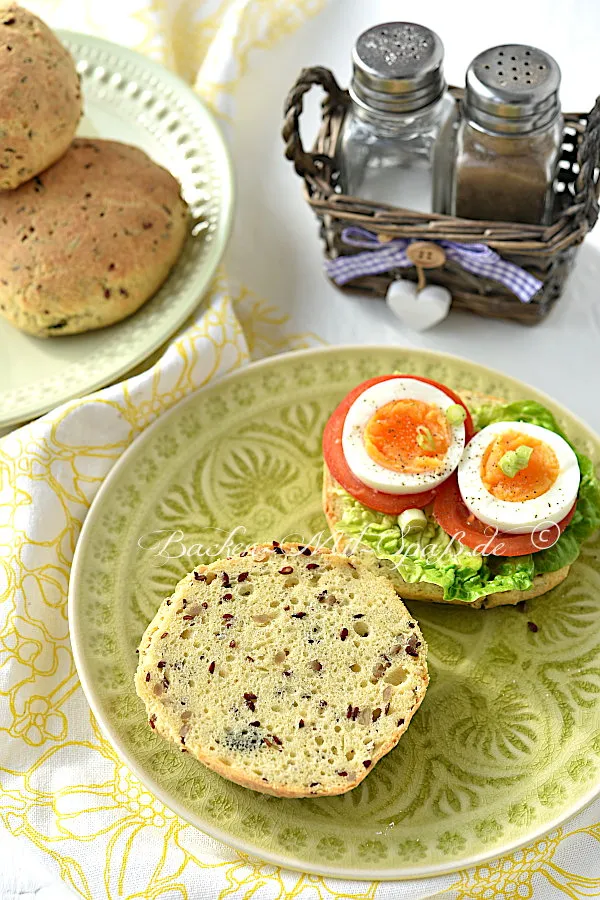 Brötchen mit Eiweißpulver (Low Carb, Keto)