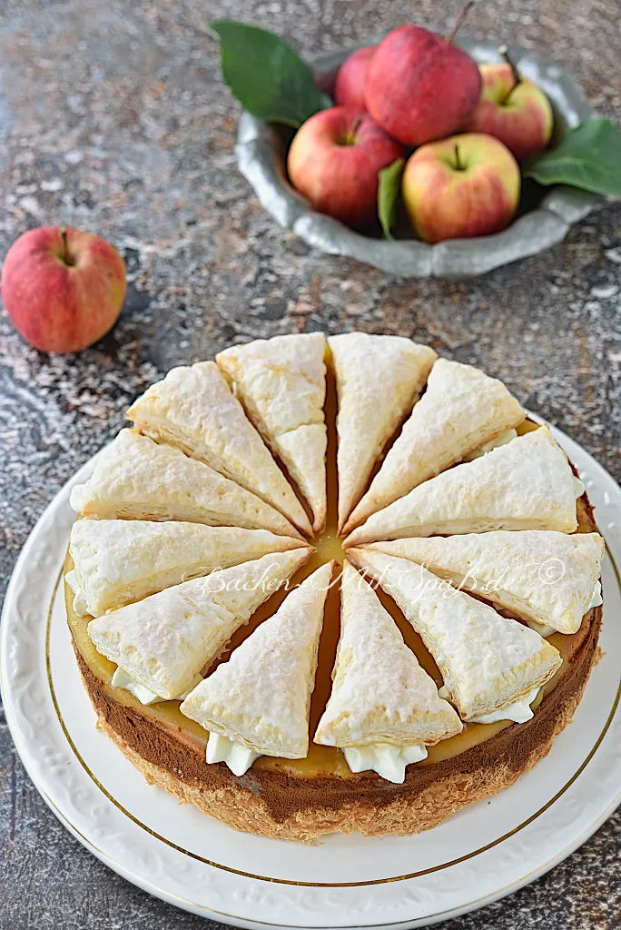 Apfel-Käsekuchen mit Blätterteig