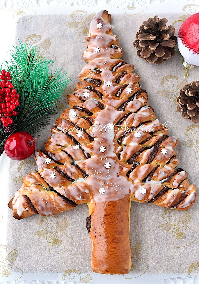 Nutella-Hefe-Weihnachtsbaum