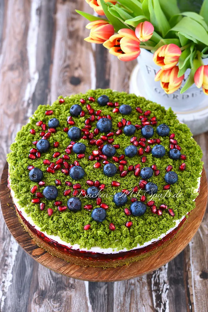 Spinatkuchen mit Beeren