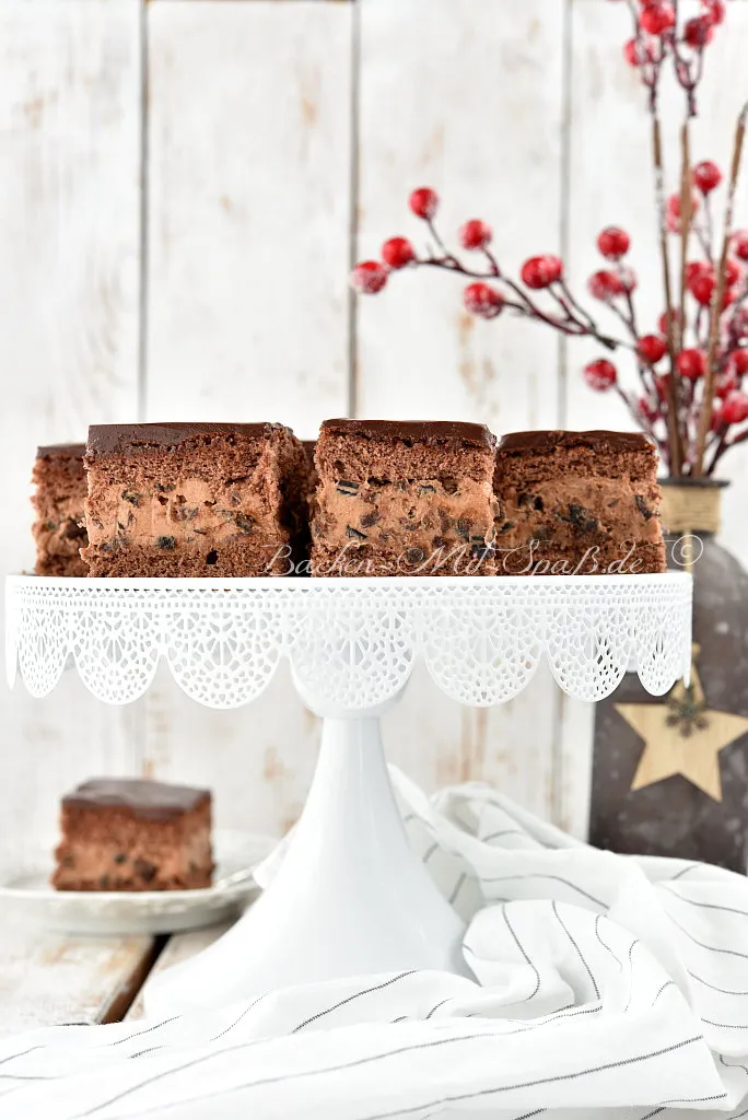 Beschwipster Schokoladen-Pflaumen-Kuchen