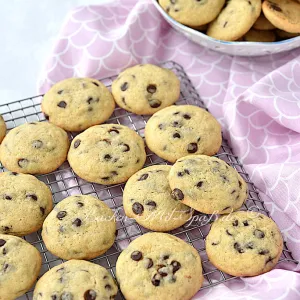 American Chocolate Chip Cookies