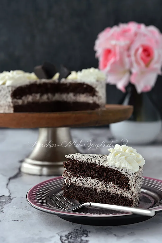 Keto Torte im Oreo-Style