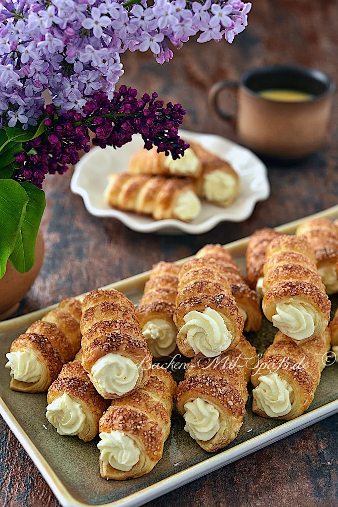 Schaumrollen mit Mascarpone-Creme