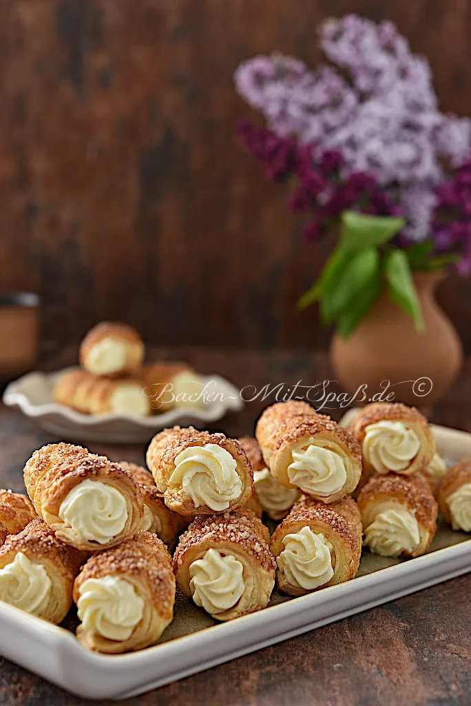 Schaumrollen mit Mascarpone-Creme