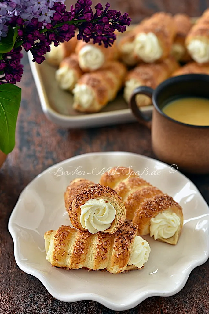 Schaumrollen mit Mascarpone-Creme