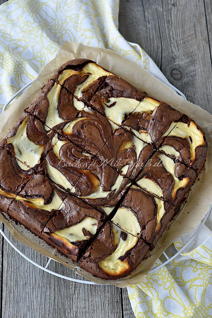 Käsekuchen-Brownies (glutenfrei)