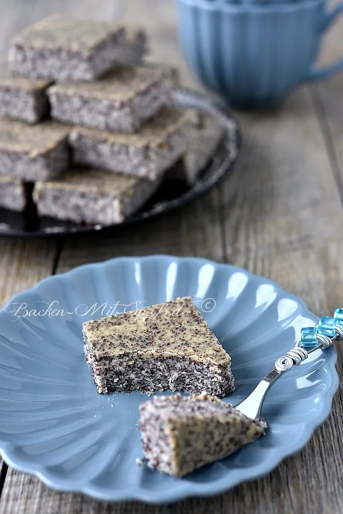 Käsekuchen mit Mohn (Keto, Low Carb)