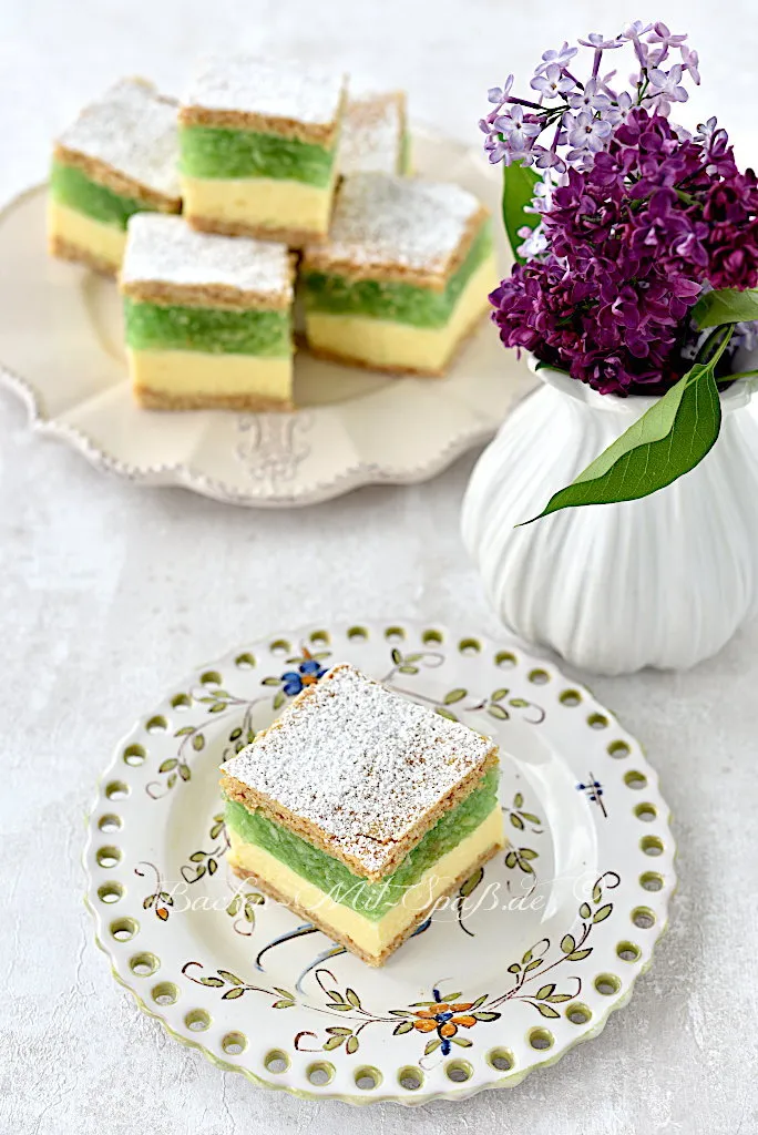 Honigtraum mit Käsekuchen und Äpfeln Honigtraum mit Käsekuchen und Äpfeln