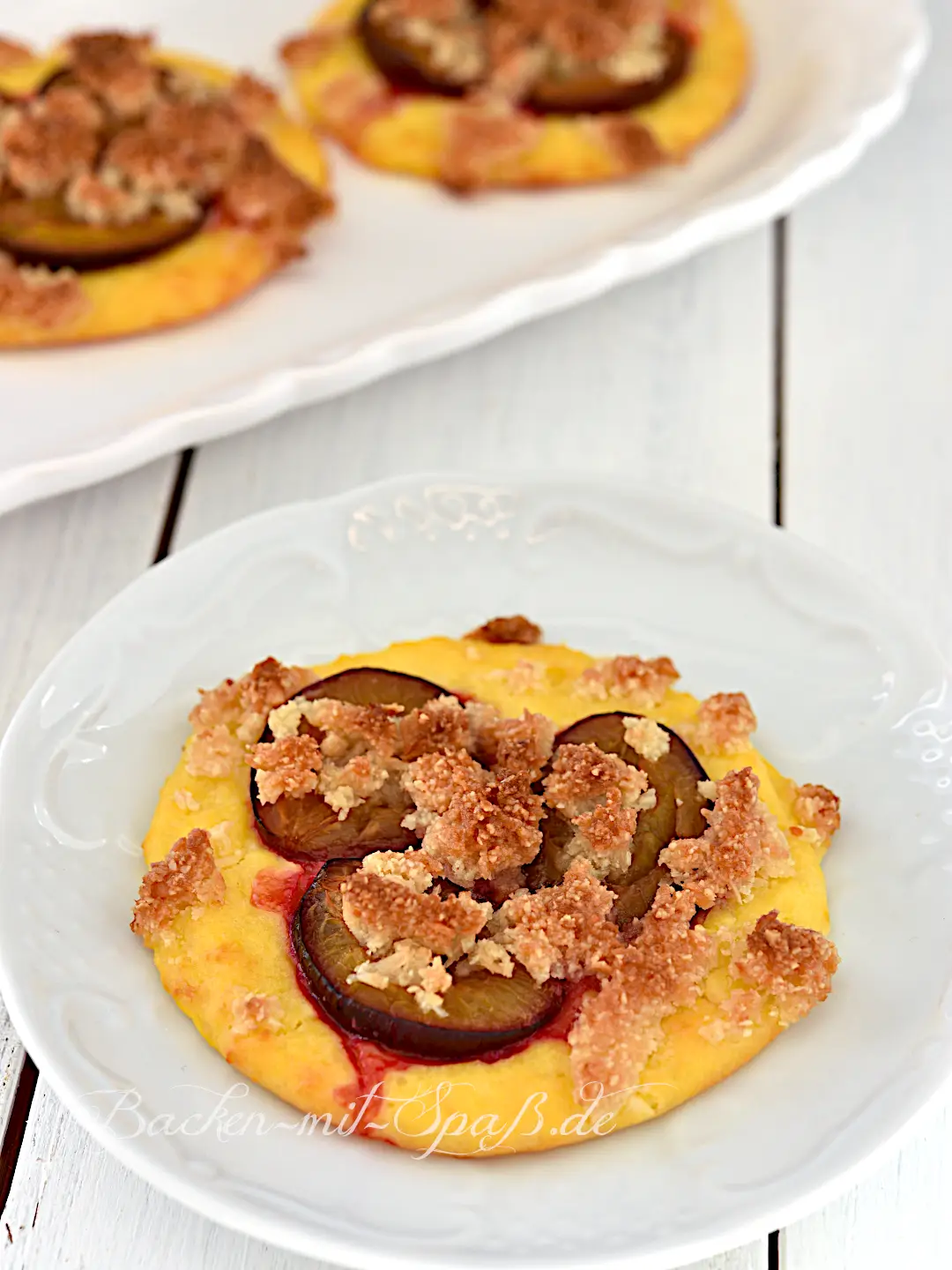 Low Carb Käseküchlein mit Zwetschgen Low Carb Käseküchlein mit Zwetschgen