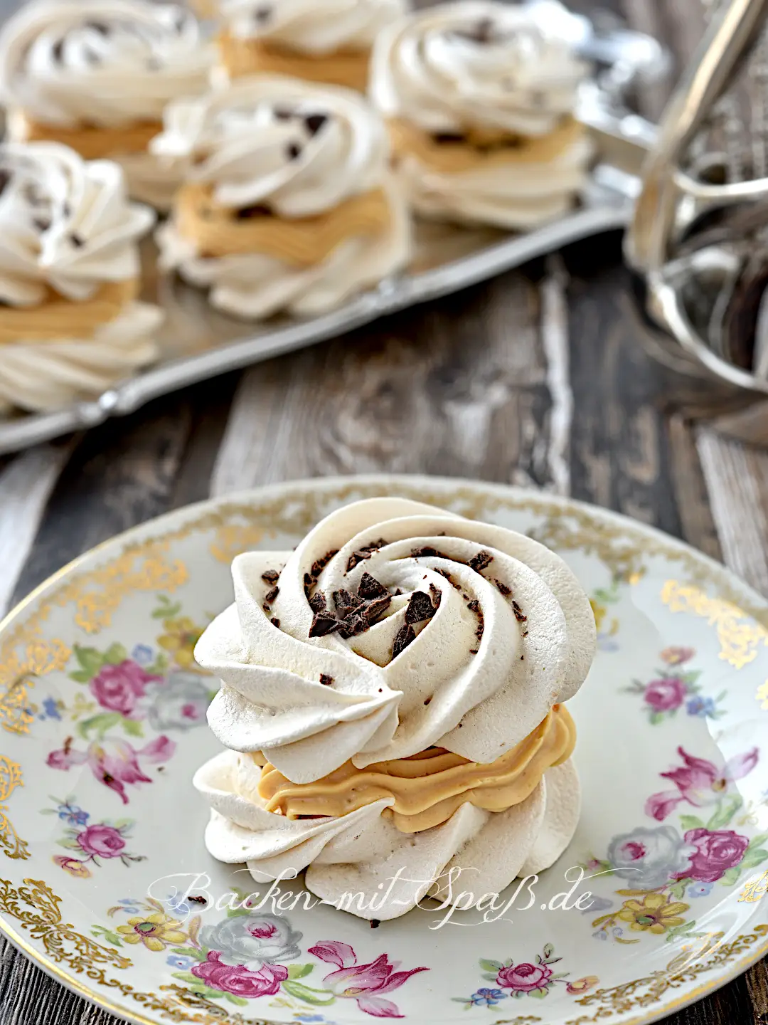 Baisers mit Karamell-Buttercreme Baisers mit Karamell-Buttercreme