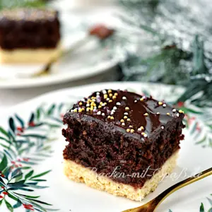 Gewürzschnitten auf Mürbeteigboden