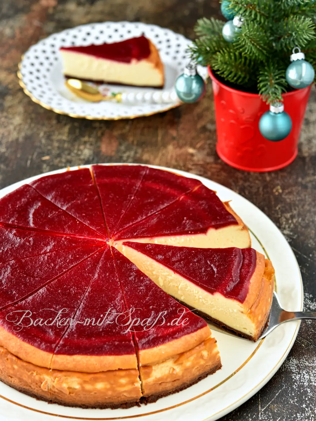 Käsekuchen mit weißer Schokolade und Preiselbeeren Käsekuchen mit weißer Schokolade und Preiselbeeren