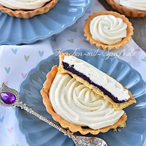 Heidelbeer-Tartelettes mit Halva-Creme