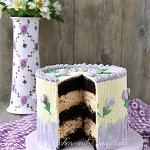 Schoko-Baiser-Torte mit Karamellcreme