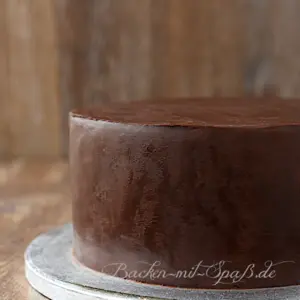 Ganache zum Einstreichen von Torten