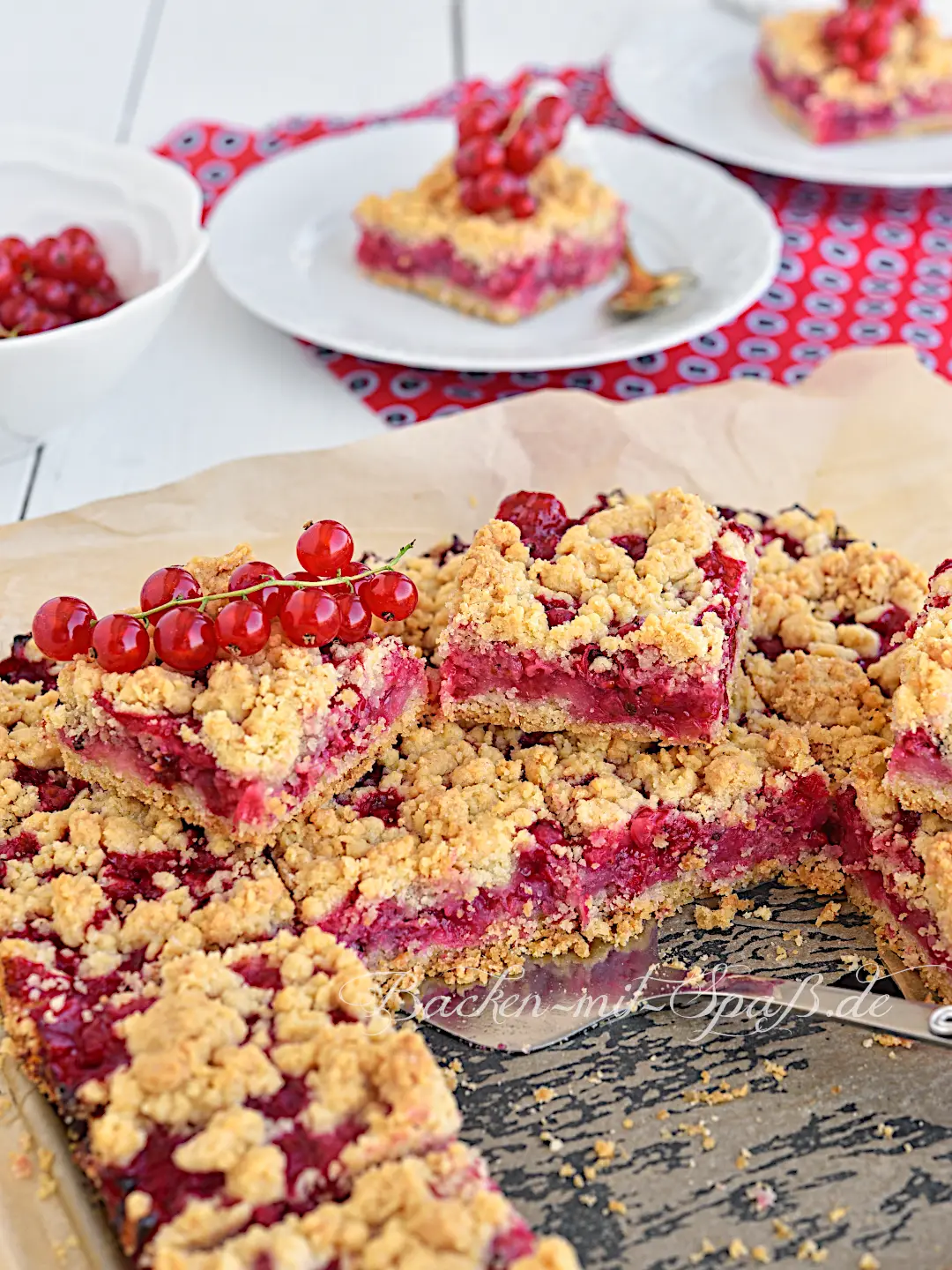 Johannisbeer-Streuselkuchen