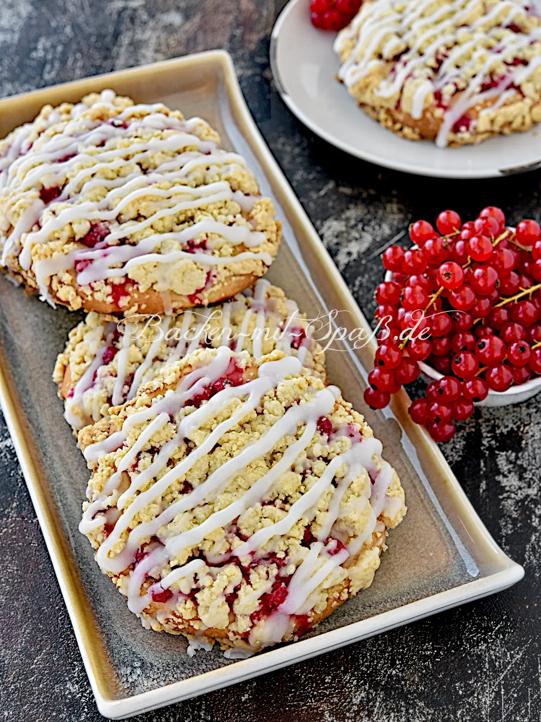 Johannisbeertaler mit Streuseln