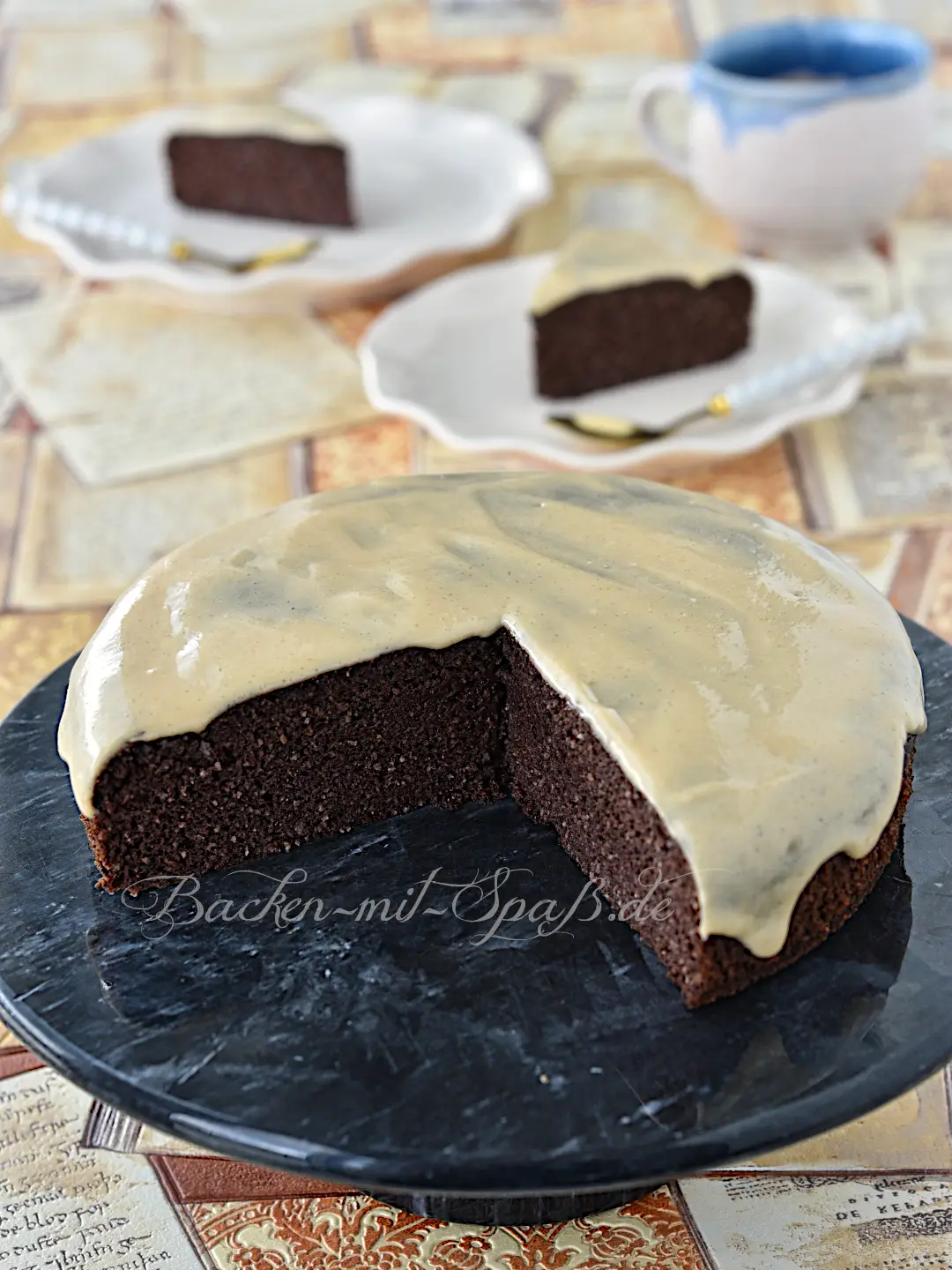 Keto Schoko-Samtkuchen