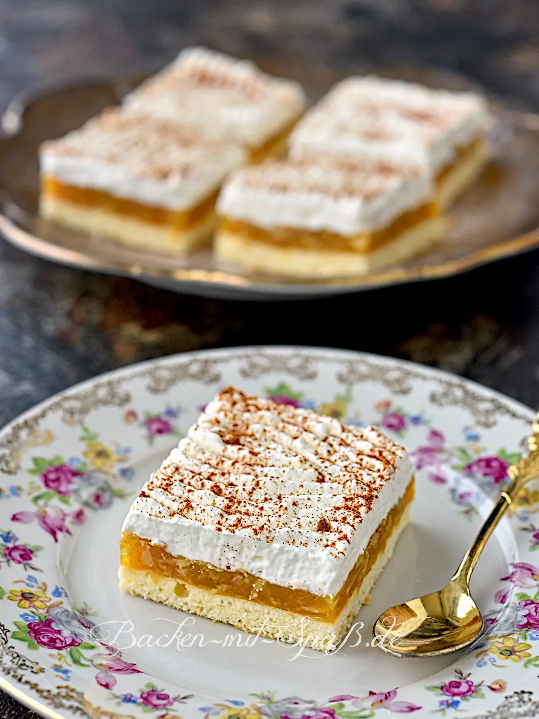 Apfel-Pudding-Schnitten Apfel-Pudding-Schnitten