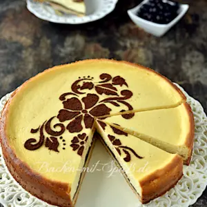 Käsekuchen mit körnigem Frischkäse