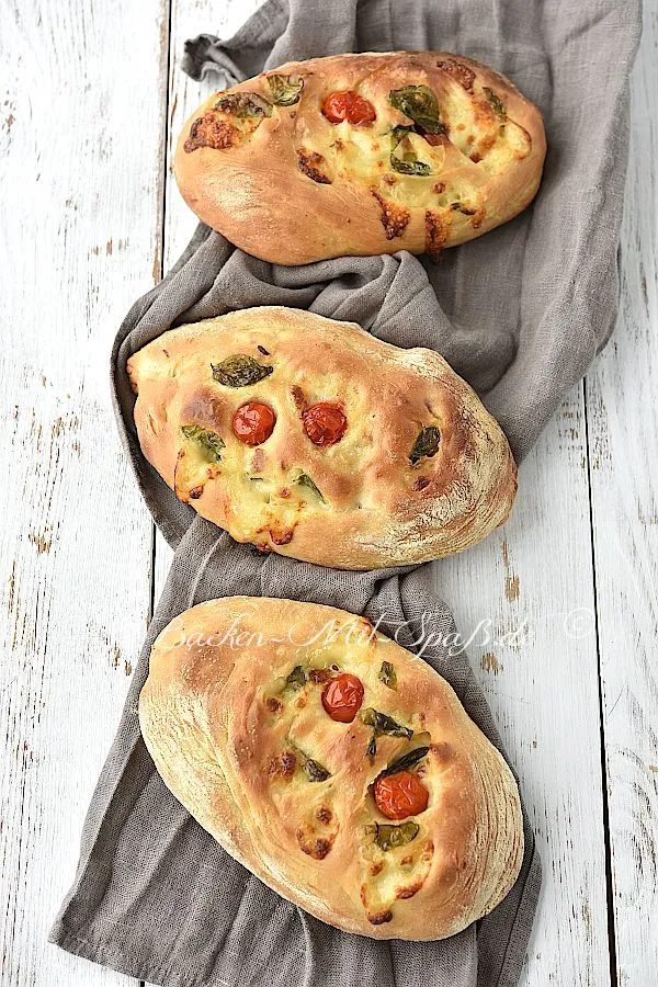 Brottaschen mit mediterraner Füllung