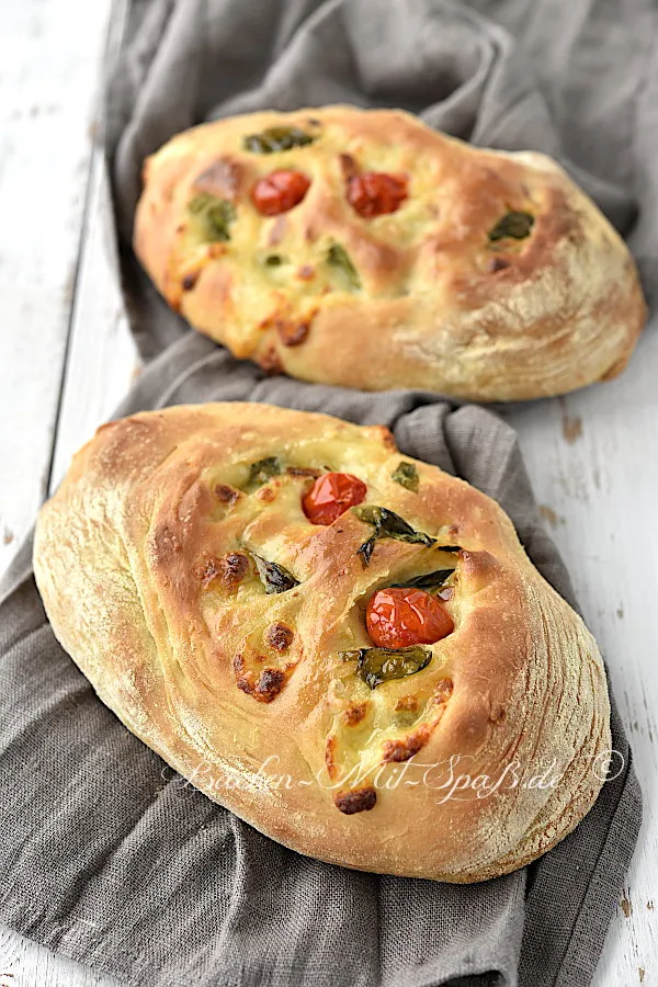 Brottaschen mit mediterraner Füllung