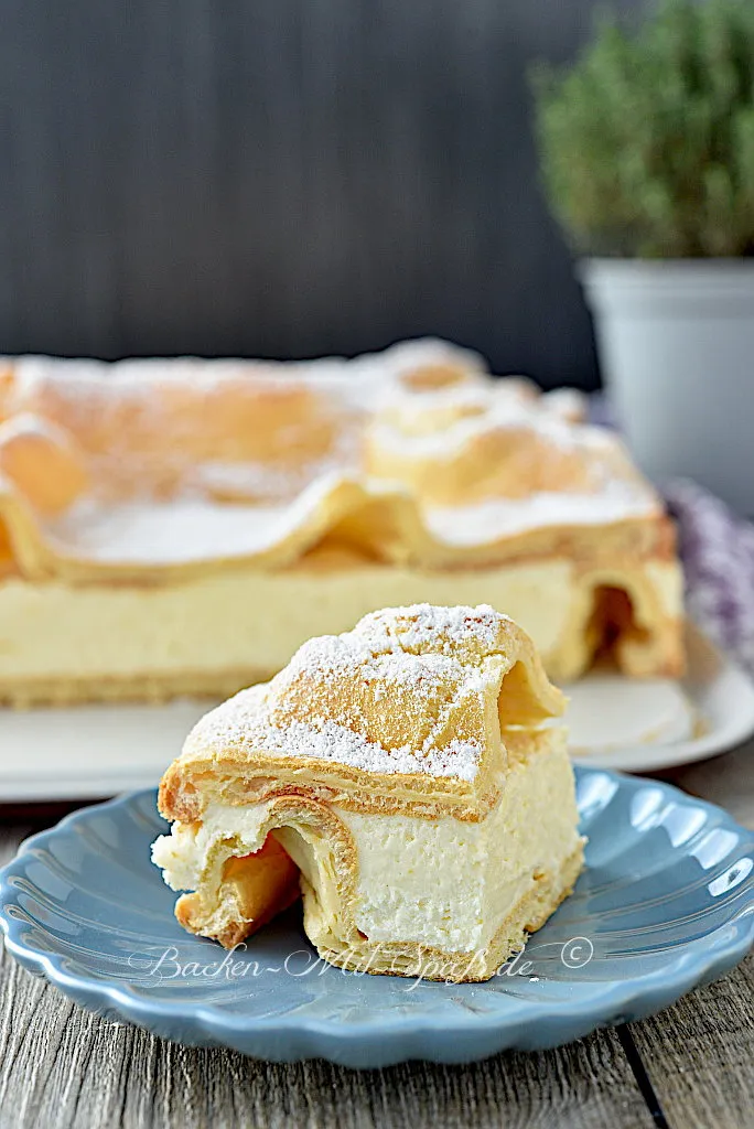 Karpatka (polnischer Windbeutelkuchen)