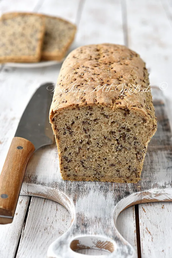 Weizen- Roggenbrot mit Leinsamen