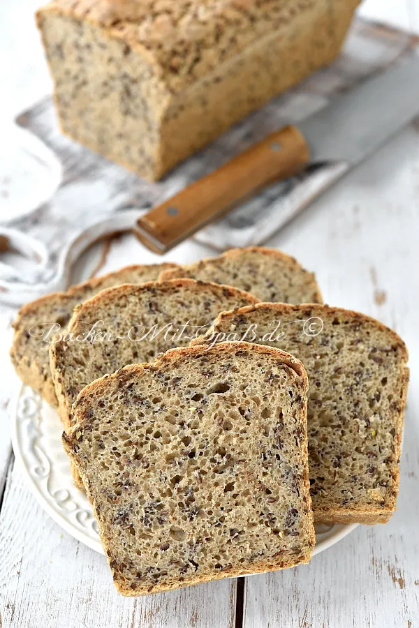 Weizen- Roggenbrot mit Leinsamen