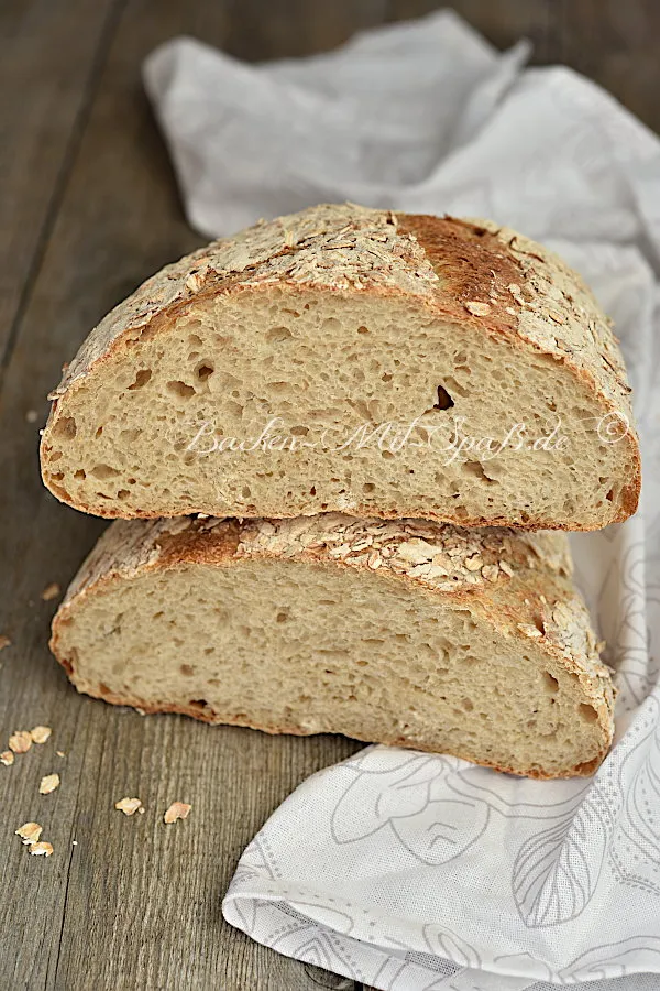 Sauerteigbrot mit Haferflocken