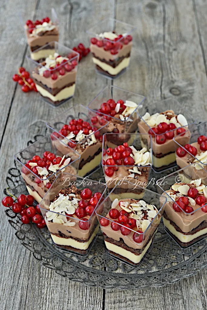 Gekochter Käsekuchen im Glas Gekochter Käsekuchen im Glas