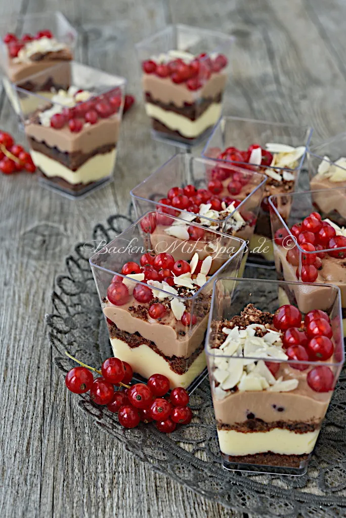 Gekochter Käsekuchen im Glas Gekochter Käsekuchen im Glas